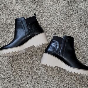 DV BY DOLCE VITA BOOTS